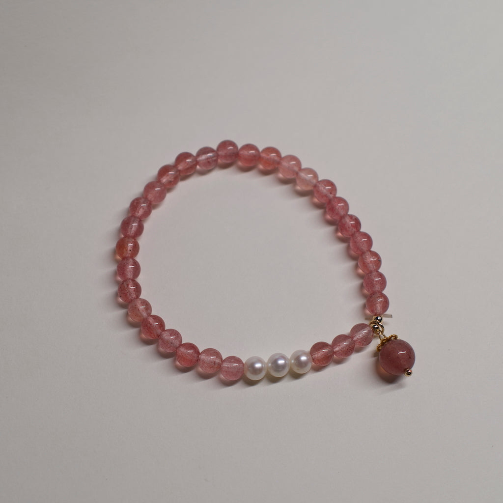 AuroraGems pink bead bracelet with pearls and a charm by ARCHEAST colorful necklace accessory